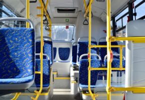 Движение общественного транспорта возобновили в Новороссийске