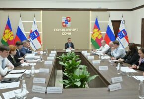 Строительство двух школ и одного детского сада завершат в Сочи до конца года