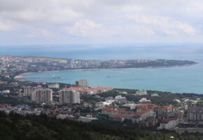 Мораторий на высотную застройку сохранят в Геленджике