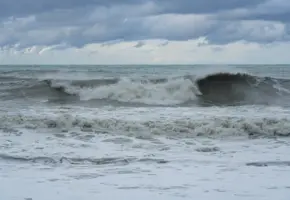 Синоптики предупредили о шторме до 4 баллов у побережья Сочи