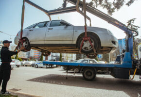 Эвакуировать джипы за неправильную парковку начали в Новороссийске