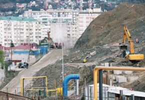 В Сочи начали строительство самой длинной эстакады на обходе Адлера