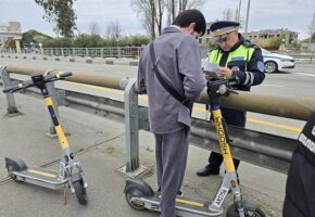12 водителей электросамокатов оштрафовали после рейда в Сочи