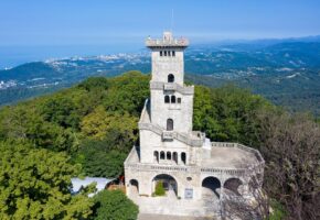 Проект канатной дороги на Большой Ахун приостановили в Сочи