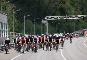 В Сочи с 9 по 11 мая изменят движение транспорта из-за велогонки