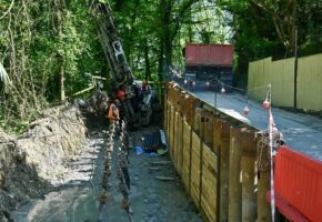 Восстановление дороги после оползня ускорили в Сочи