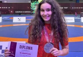 Сочинская спортсменка взяла серебро Первенства Европы по спортивной борьбе в Армении