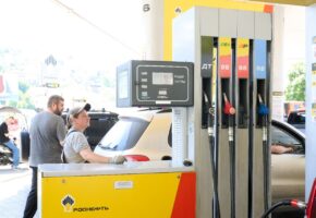 В Сочи не выявили дефицита бензина на автозаправках
