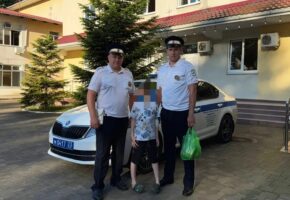 Сочинские автоинспекторы помогли срочно доставить ребенка в больницу