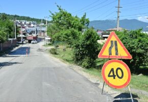 Почти два километра улицы Геленджикской обновляют в селе Высоком в Сочи