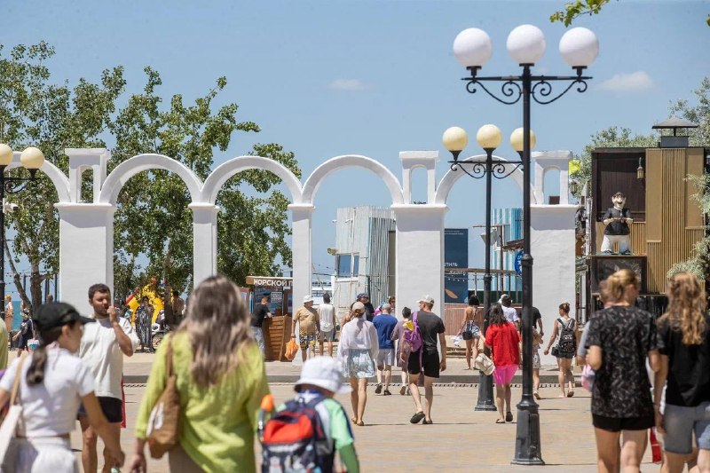 Когда лучше ехать на Черное море, чтобы отпуск не превратился в разочарование: выбираем идеальный месяц