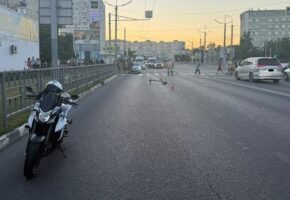 Подросток на самокате попал в больницу после ДТП с мотоциклом в Новороссийске