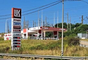 Власти Новороссийска отменили талоны на бензин после стабилизации поставок