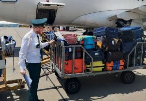 Более 535 тыс. пассажиров прошли таможенный контроль в аэропорту Сочи