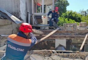 Последствия атаки беспилотников продолжают устранять в Новороссийске