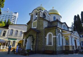 Храм Преображения Господня отметил 115 лет со дня основания в Сочи