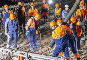 Строители начали бетонировать мосты через Кудепсту на обходе Адлера