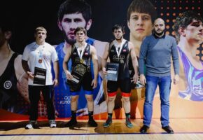 Борец из Геленджика победил в суперфинале студенческой лиги в Петербурге