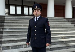 Полицейский из Сочи победил в конкурсе «Народный участковый-2026» на Кубани