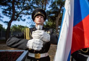 Ветераны и юнармейцы написали послание потомкам в Анапе