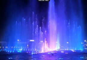 Новый фонтан с водным экраном для видеопроекций запустили в Кабардинке